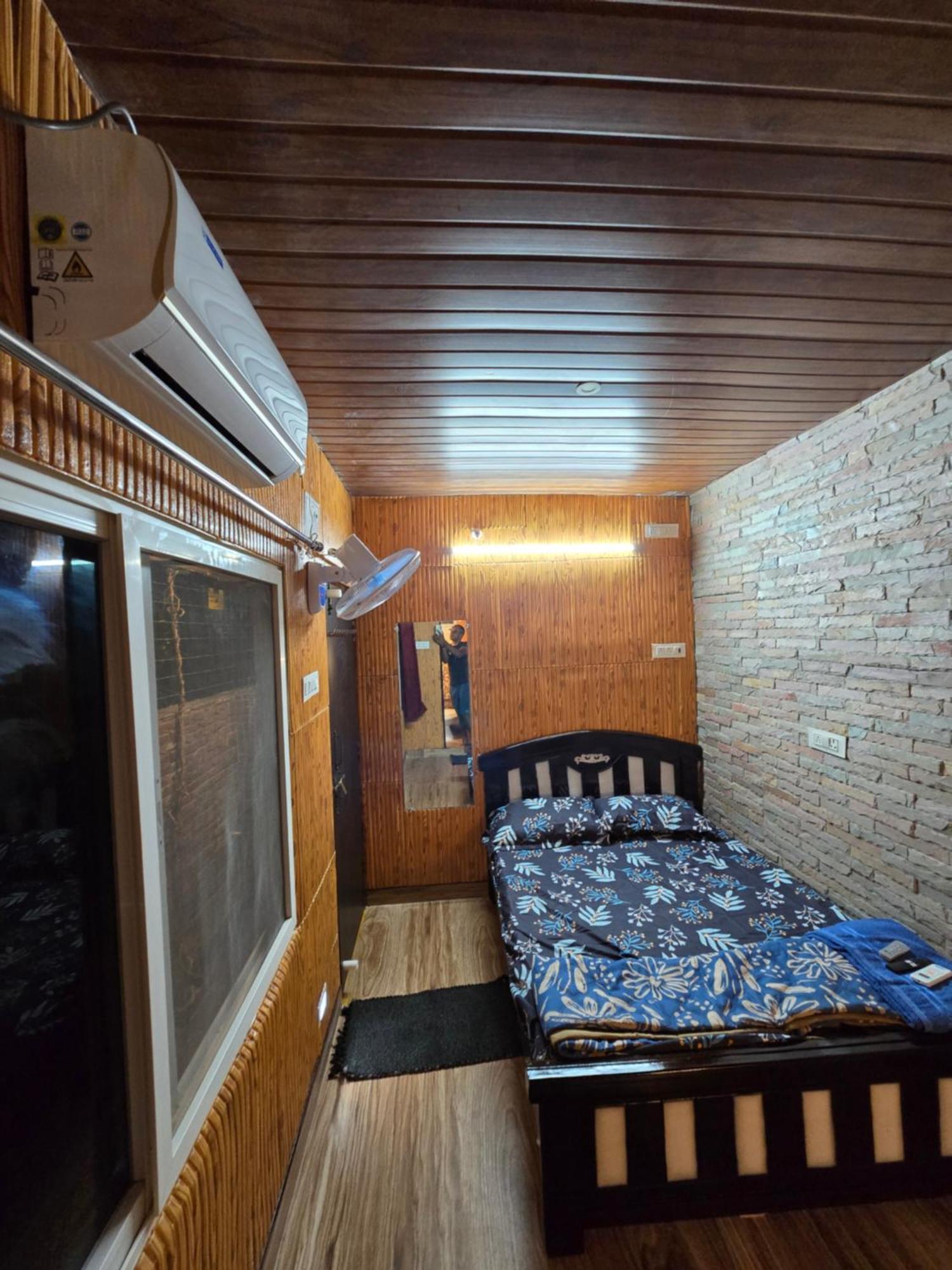 Barla'S Home Stay Shamshabad Exterior photo